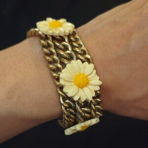 Vintage Daisy Flower Gold Bracelet